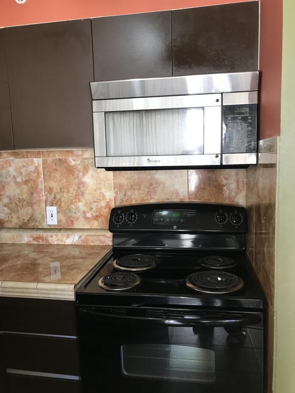 דירות הונולולו Waikiki Banyan מראה חיצוני תמונה